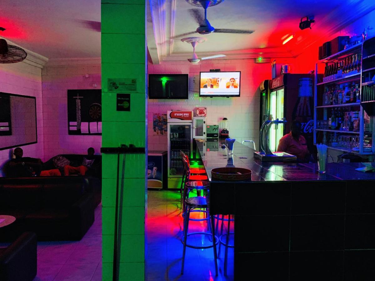 Woodpecker Resort Hotel بانجول المظهر الخارجي الصورة