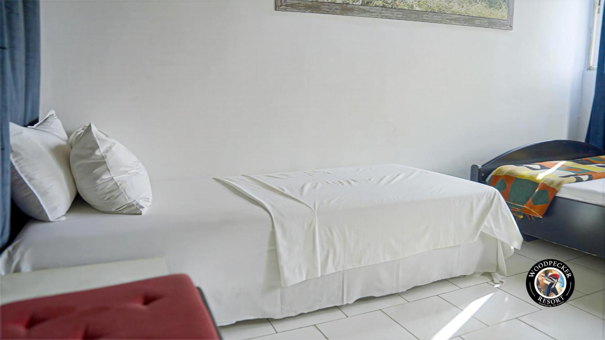 Woodpecker Resort Hotel بانجول المظهر الخارجي الصورة