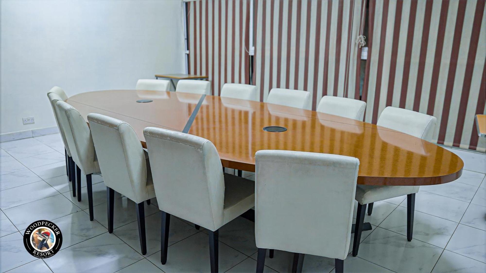 Woodpecker Resort Hotel بانجول المظهر الخارجي الصورة