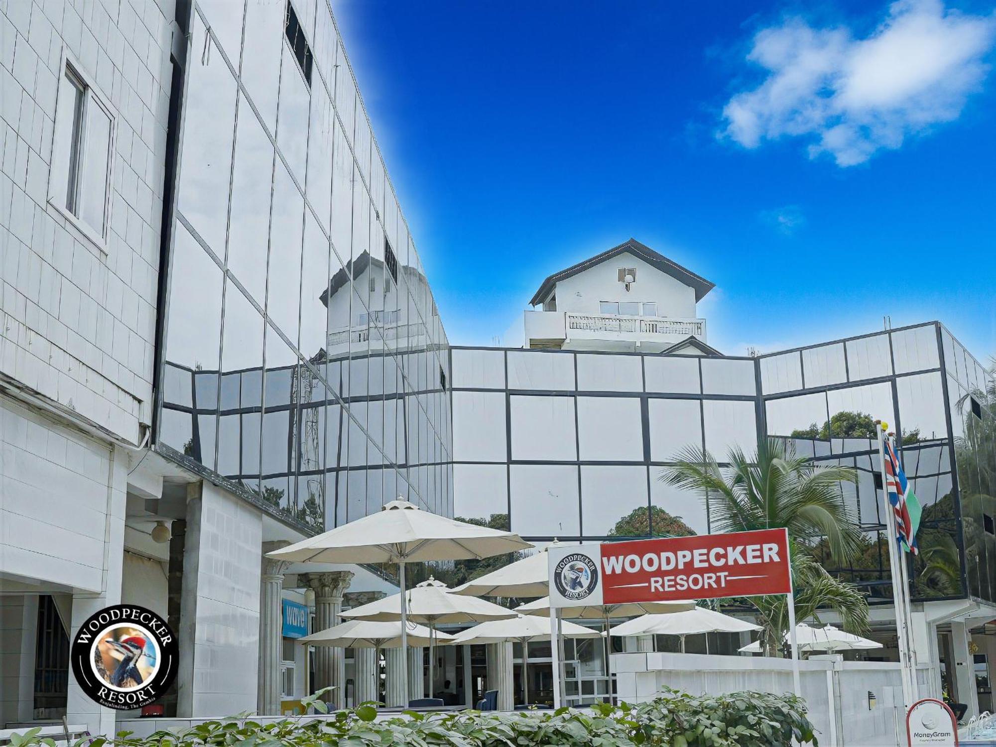 Woodpecker Resort Hotel بانجول المظهر الخارجي الصورة