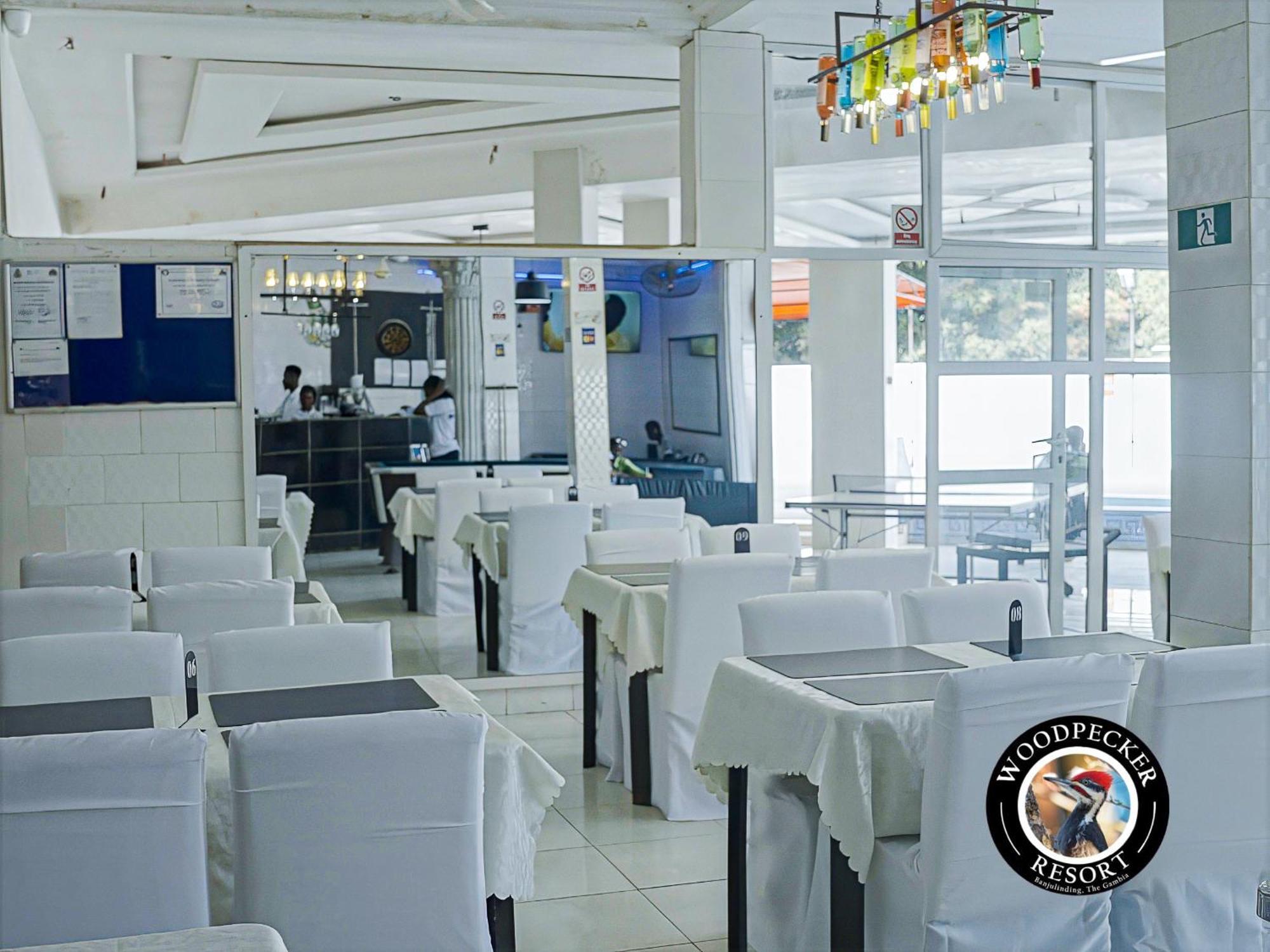 Woodpecker Resort Hotel بانجول المظهر الخارجي الصورة