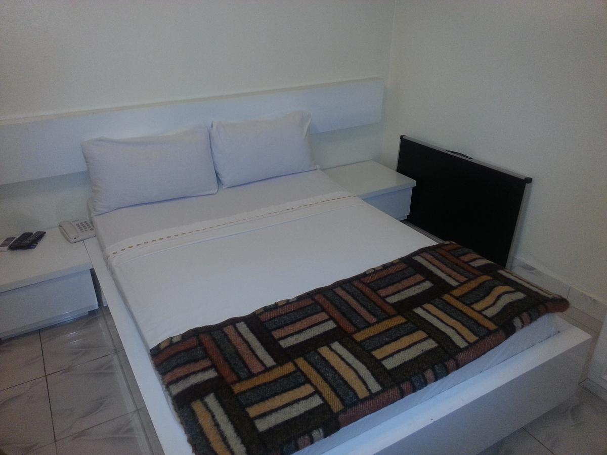 Woodpecker Resort Hotel بانجول المظهر الخارجي الصورة
