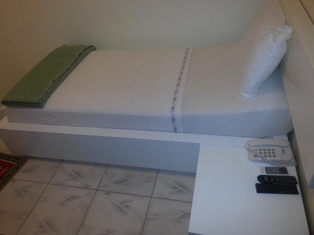 Woodpecker Resort Hotel بانجول المظهر الخارجي الصورة