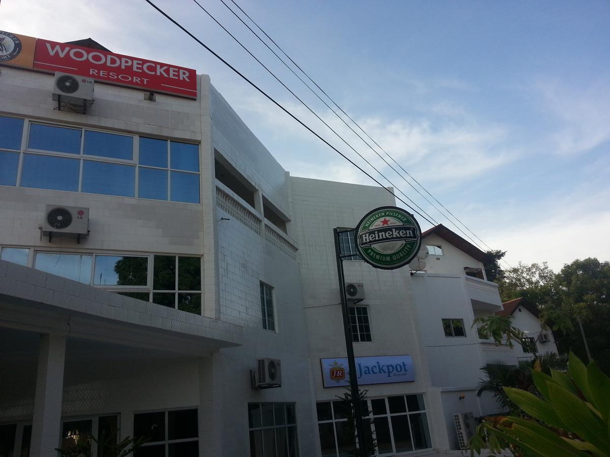 Woodpecker Resort Hotel بانجول المظهر الخارجي الصورة